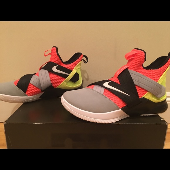 Lebron Soldier 12 SFG - Picture 1 of 9